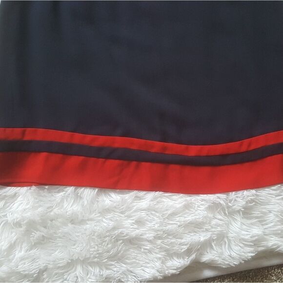 41 Hawthorne Sleeveless Blue Red Trim Top Size Medium - Picture 6 of 6